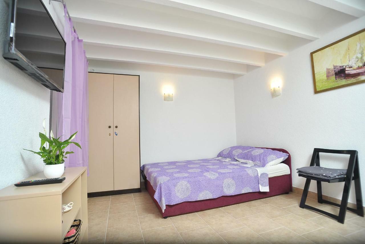 Apartments Sonia & Ana Trogir Ngoại thất bức ảnh